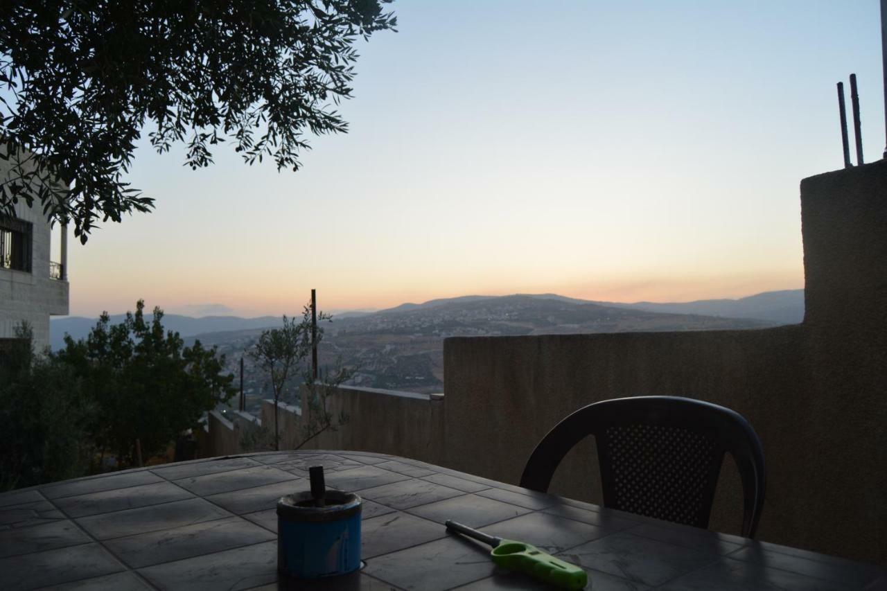 Our Villa'S Private Apartments - Hq Budget Stay - Wonderful Horizon View Of Jerash Джараш Экстерьер фото