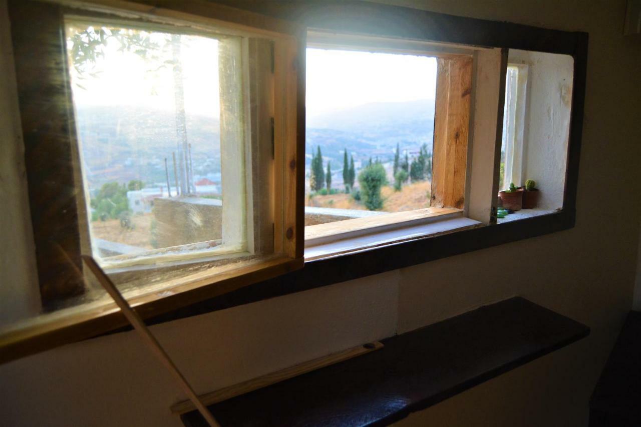 Our Villa'S Private Apartments - Hq Budget Stay - Wonderful Horizon View Of Jerash Джараш Экстерьер фото